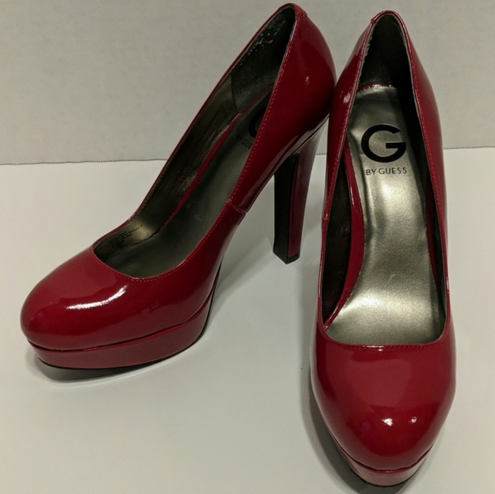 Guess GGWINNA